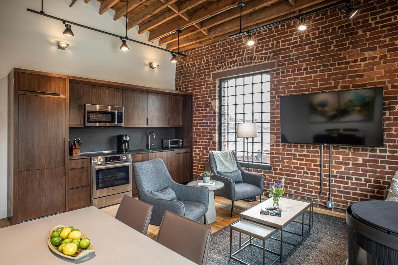 אשוויל Elevation Lofts Hotel מראה חיצוני תמונה